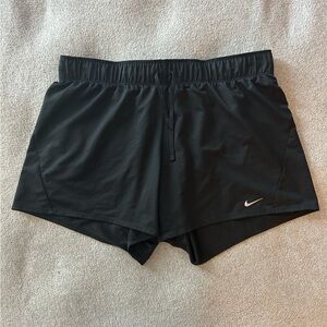 Women’s Nike Shorts L